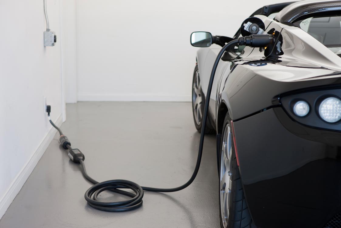 5 Facts About Electric Cars