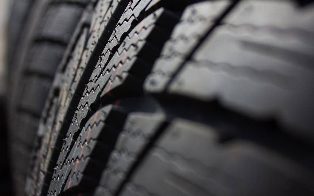 tire-wallpaper-hd-44149-45259-hd-wallpapers