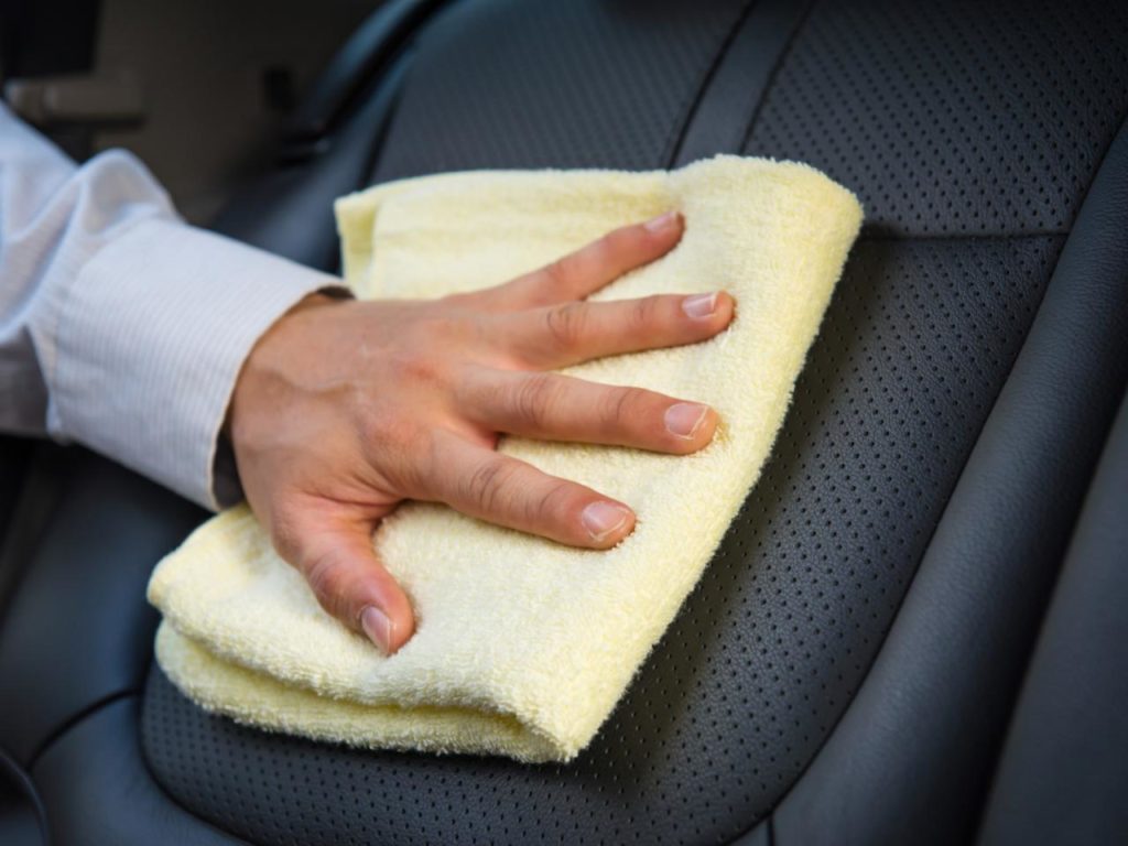 How to clean your cloth seats in your car?