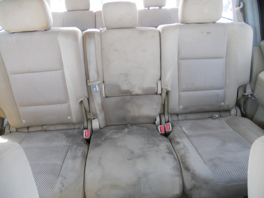 How to clean your cloth seats in your car?