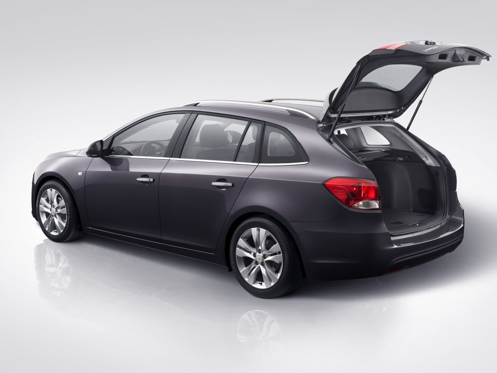 Source: autowp.ru_chevrolet_cruze_station_wagon_4.jpg