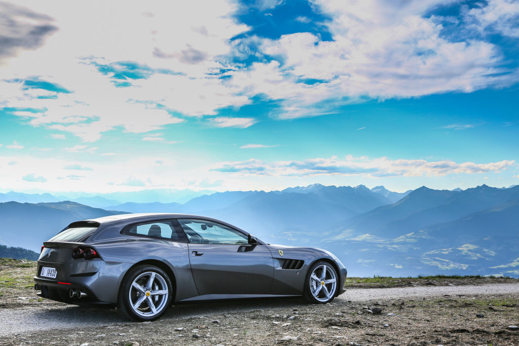 Source: ferrari_gtc4lusso_34.jpg