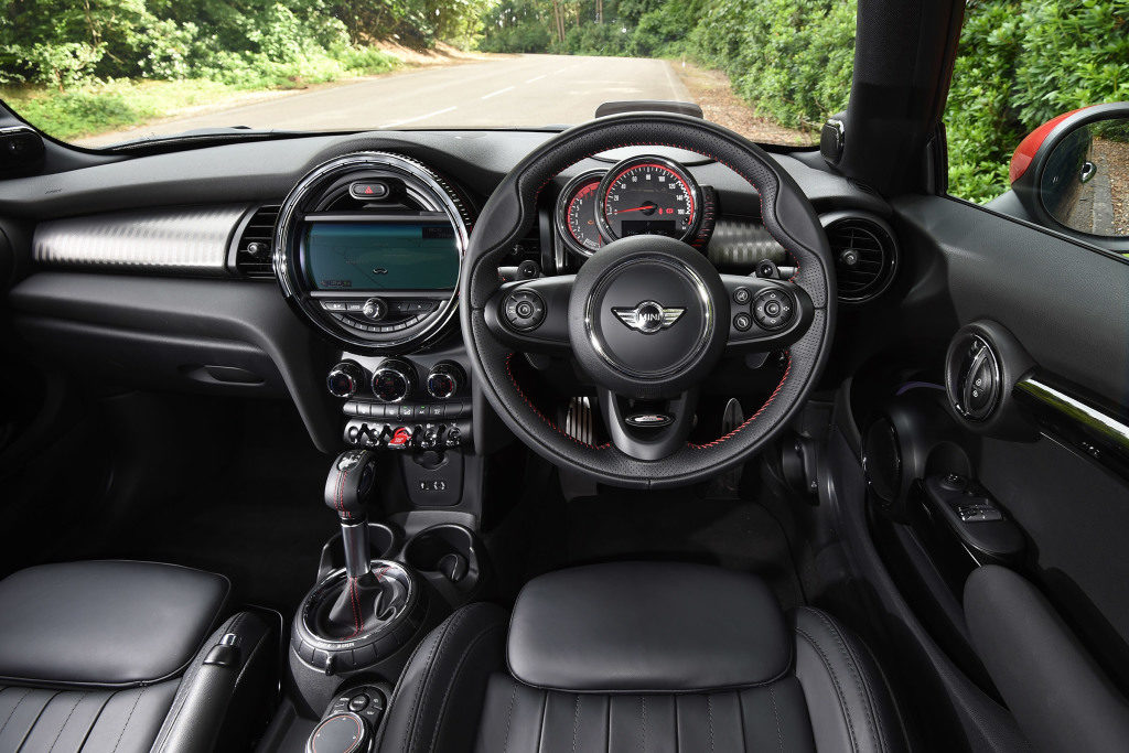 Source: mini_john_cooper_works_93.jpg