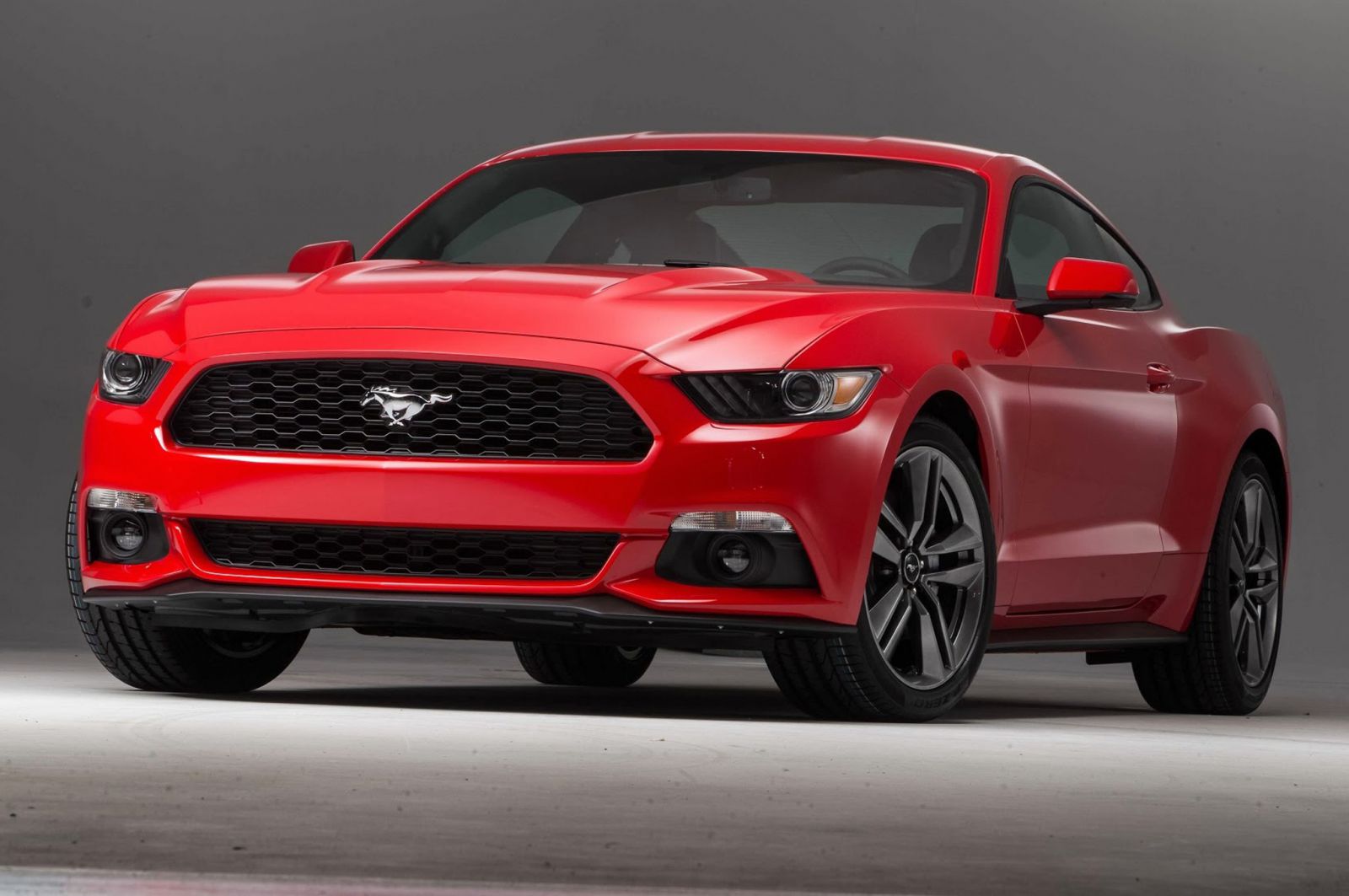 Ford Mustang Convertible: The Stylish Legend