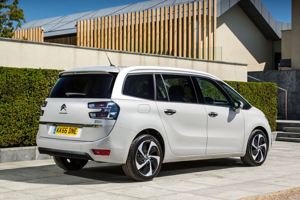 Citroen Grand C4 Picasso Diesel: Inner and Outer Beauty