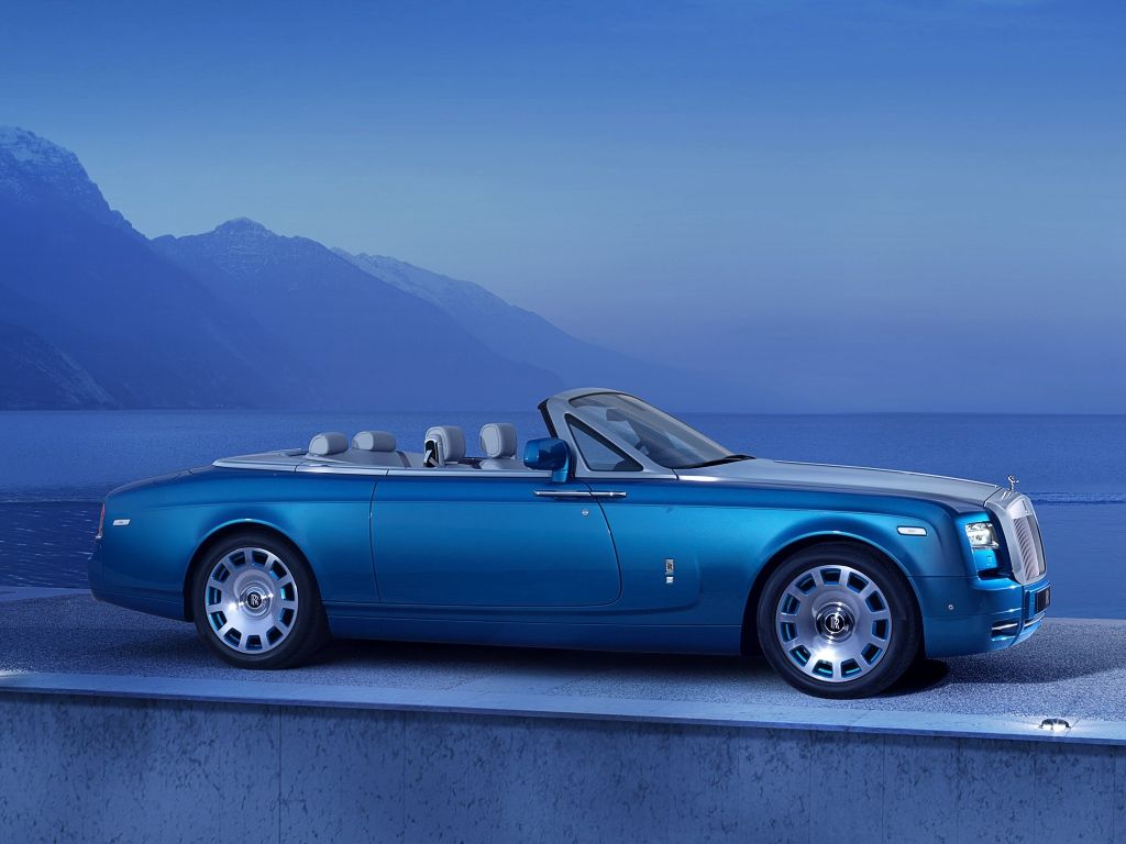 Rolls-Royce Phantom Drophead Coupe: the Apex of Luxury