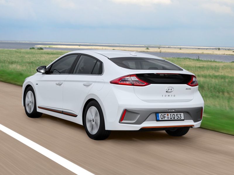 Hyundai Ioniq Hybrid: Your Eco-friendly Family Car