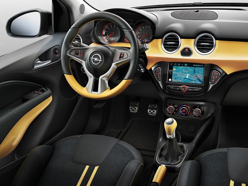 Opel Adam Swing Top: Endlessly Customizable