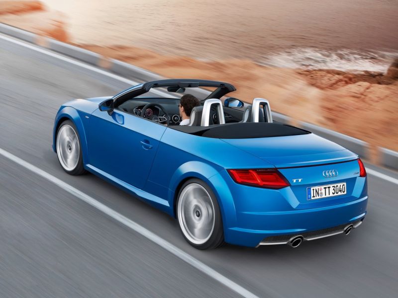 Audi TT Coupe & Roadster Car Review: Beautiful Outside and Inside
