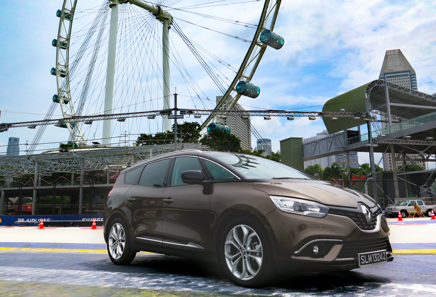 [First Drive with Carro] Renault Grand Scenic: A Grand Ride for the Family