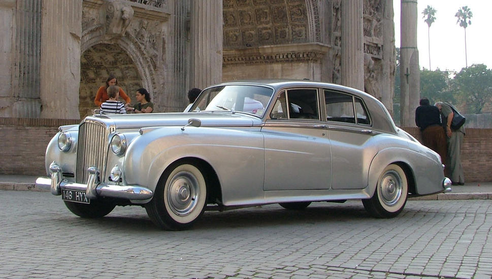 Bentley S2