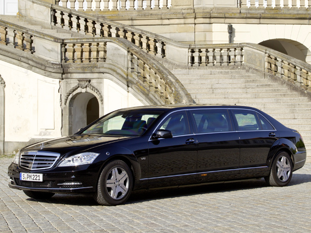 Mercedes-Benz S600 (W221) Pullman Guard