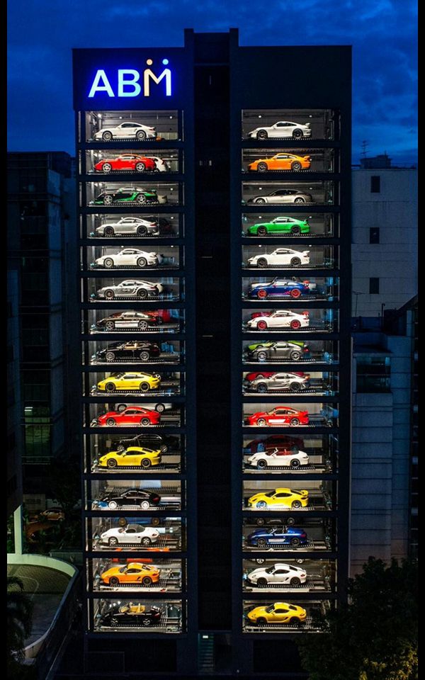 Automobile vending shop machine