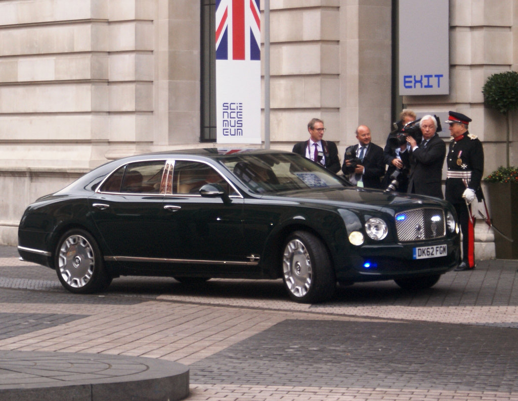 Queen of England's Car- Bentley Mulsanne
