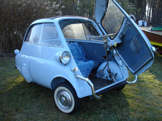 blue microcar