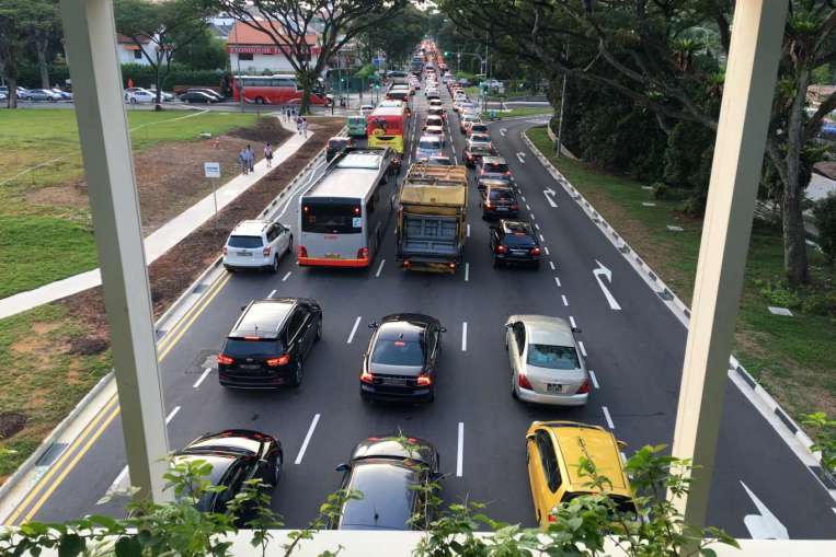 Dunearn Road Traffic Jam and accidents