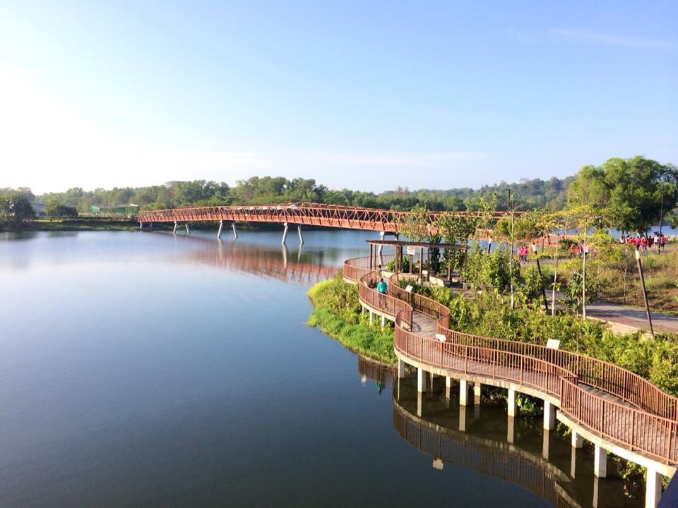 Punggol waterway sunrise bridge