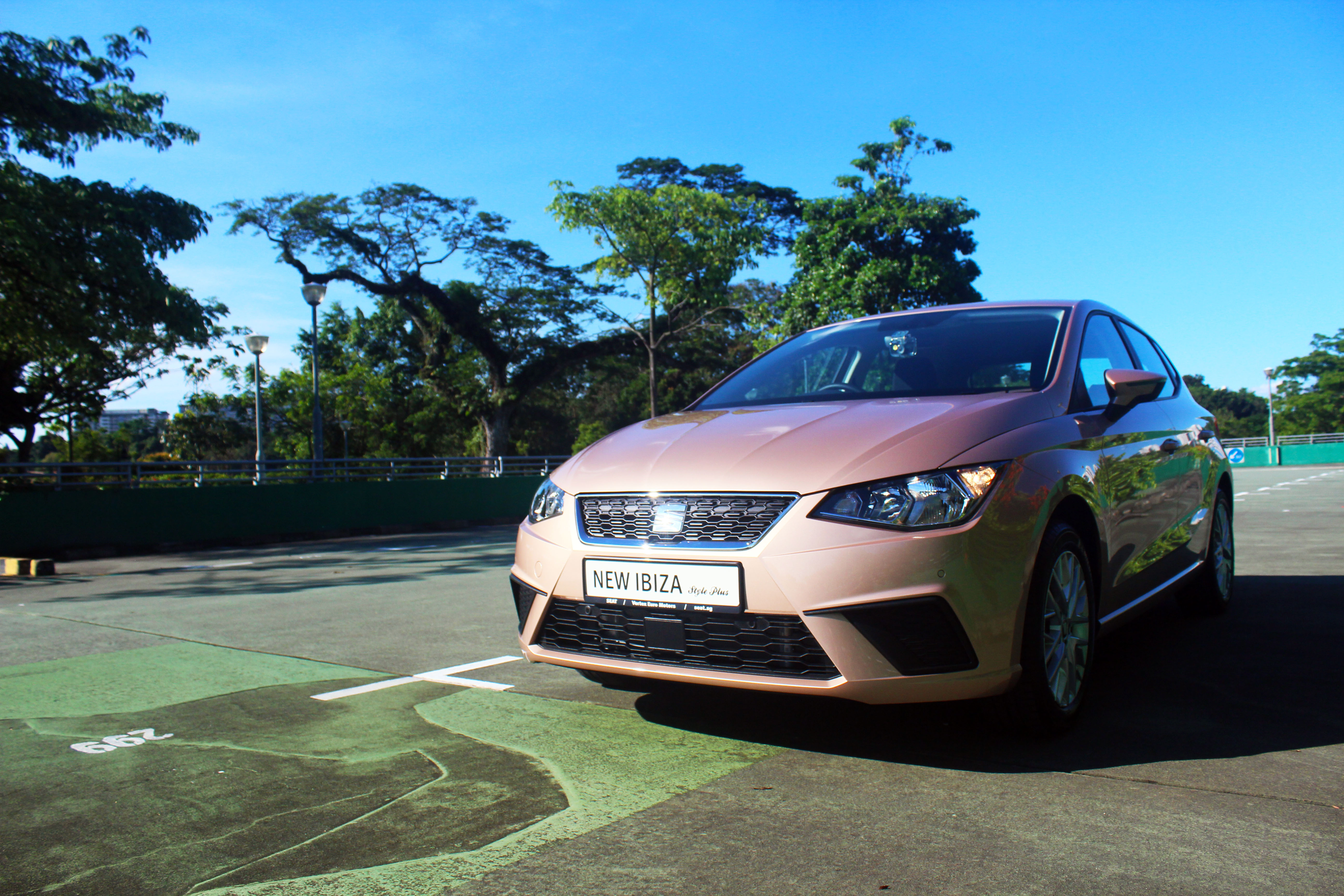 New Seat Ibiza has a sharp and angular body that makes it look very handsome