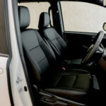 front seats of the toyota voxy hybrid
