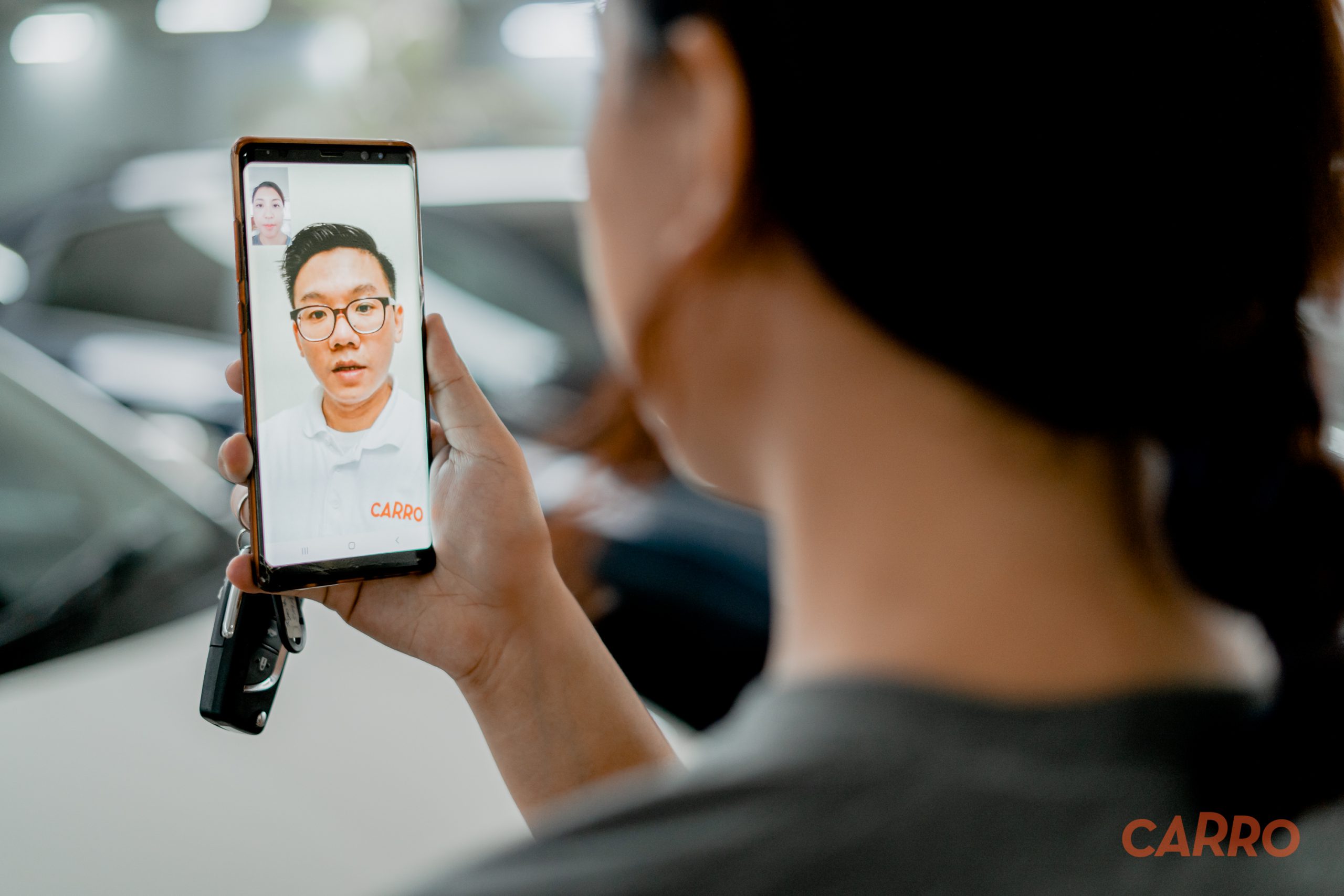 Contactless used car viewing